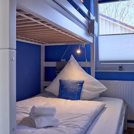Holiday home Luett Strandhuus