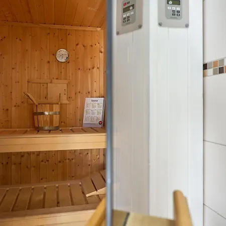 Holiday home Luett Strandhuus *